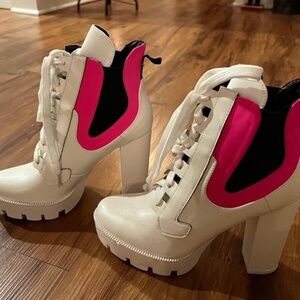 Women’s Booties never worn size 8.5